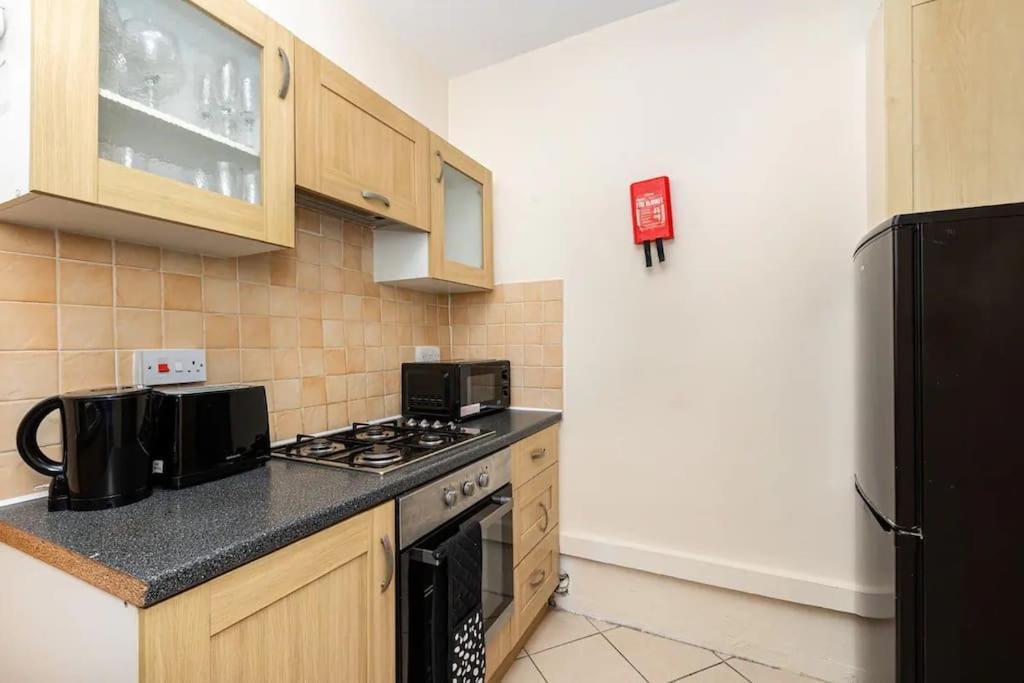 Tranquil 1Br In South Bank With Onsite Parking Apartment London Exterior photo